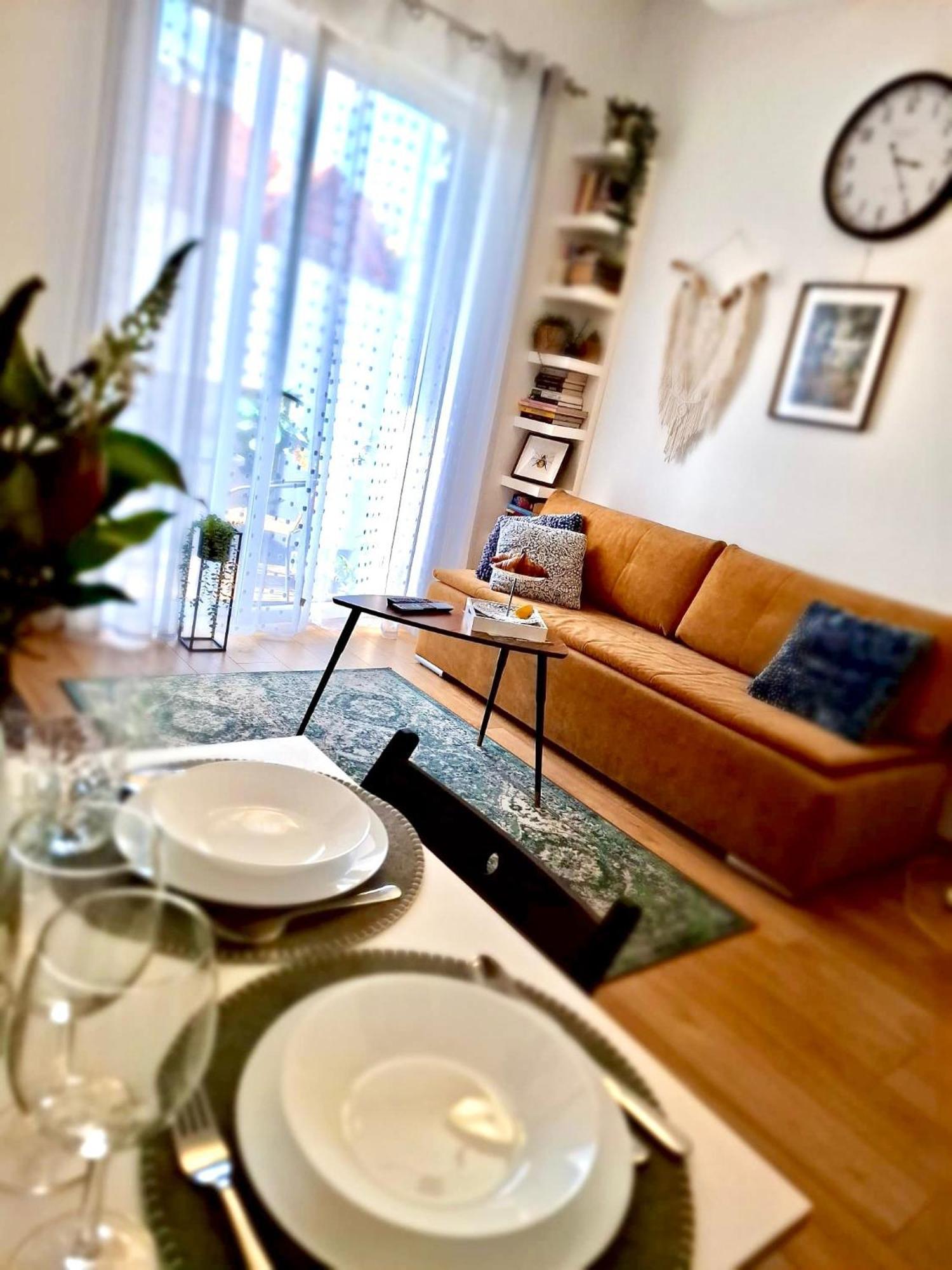Apartament Na Grobli, Przy Kladce Zwierzynieckiej Wrocław Eksteriør bilde